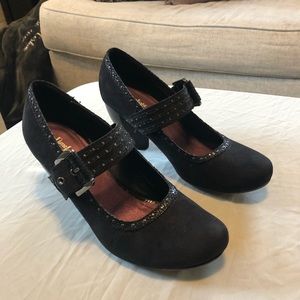 Super cute black heels size 10
